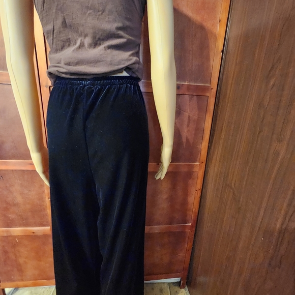 Women's  pants - Picture 10 of 12